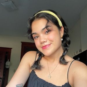 Meet your Posher, Caroline